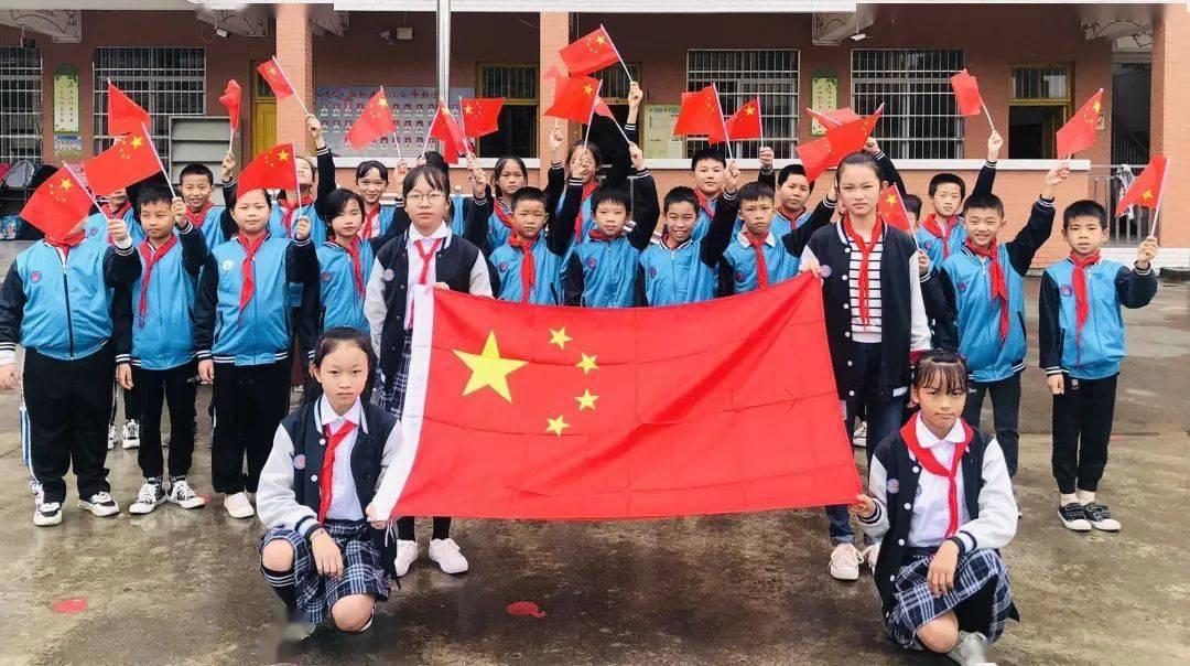 四季时尚的沫沫
